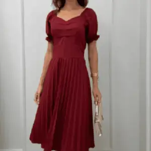 Vestido Curto Plissado RF-176